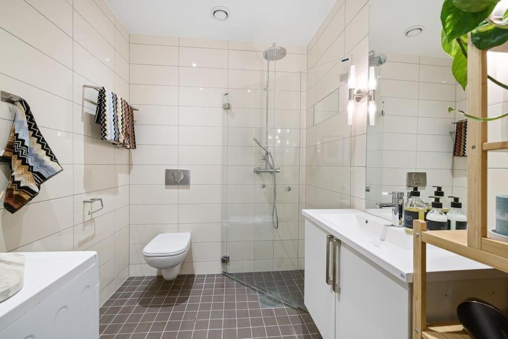 Modern 2Bed Room Sea View Apartment @ Oslo Barcode ภายนอก รูปภาพ