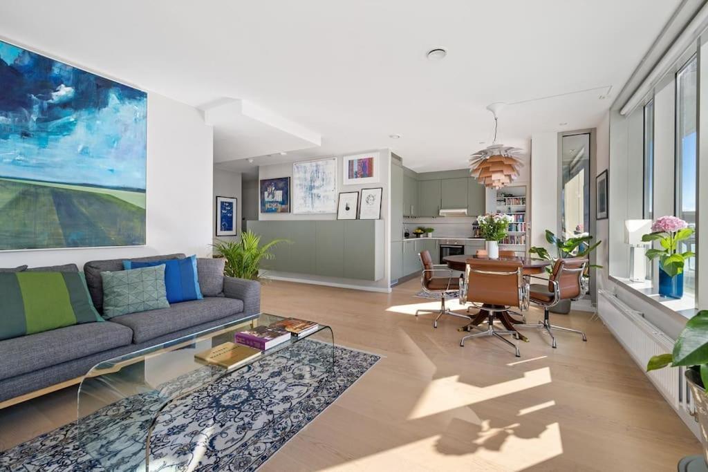 Modern 2Bed Room Sea View Apartment @ Oslo Barcode ภายนอก รูปภาพ